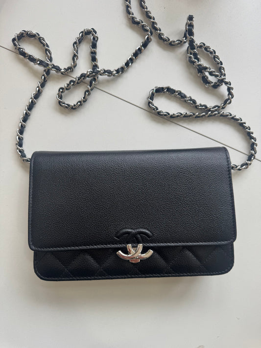 Chanel Cuba Caviar WOC