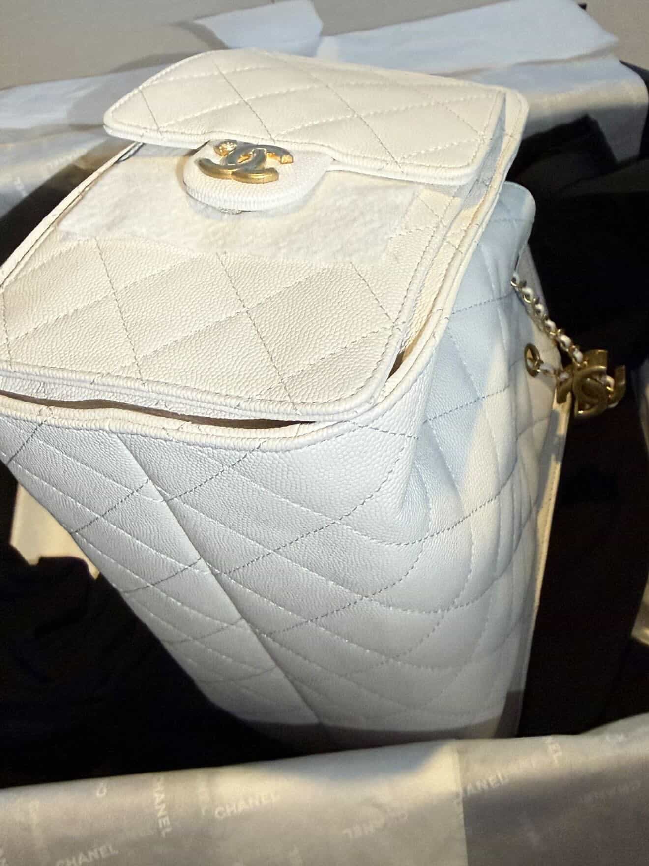 White Chanel 25 Caviar Small GHW