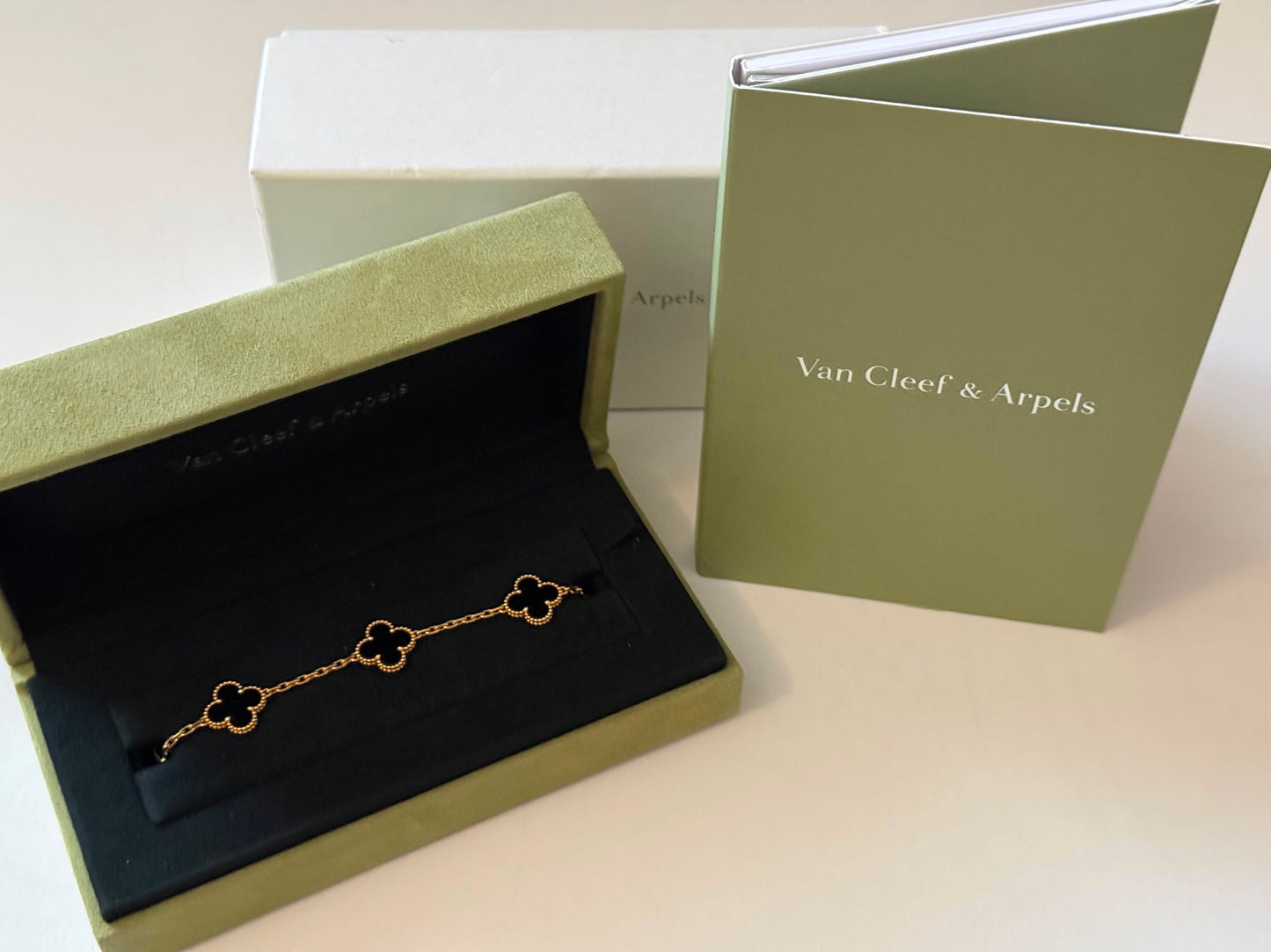 VCA Onyx 5 Motif Bracelet