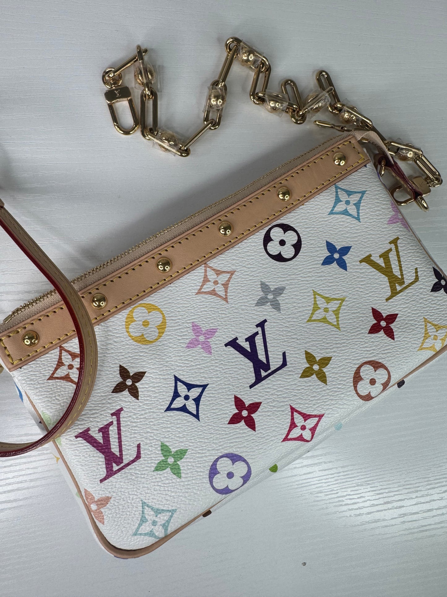 Murakami Pochette