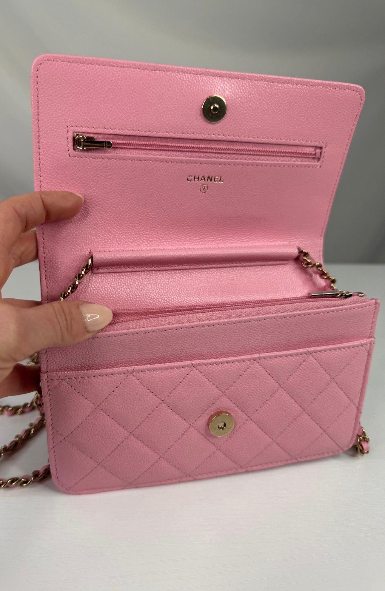 CC Caviar WOC Pink