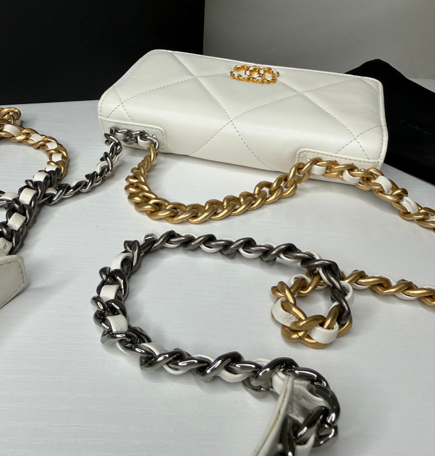 Chanel 19 WOC White