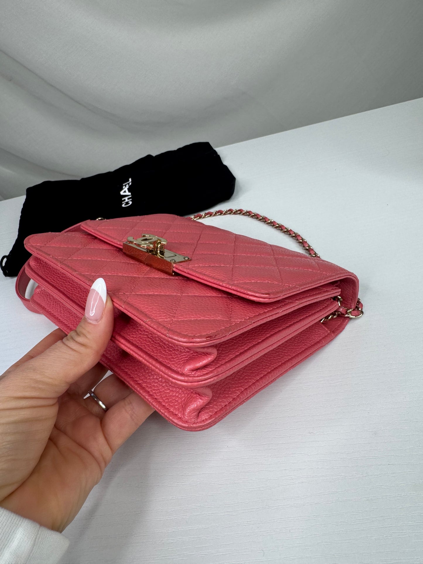 Chanel Caviar Golden Glass WOC GHW