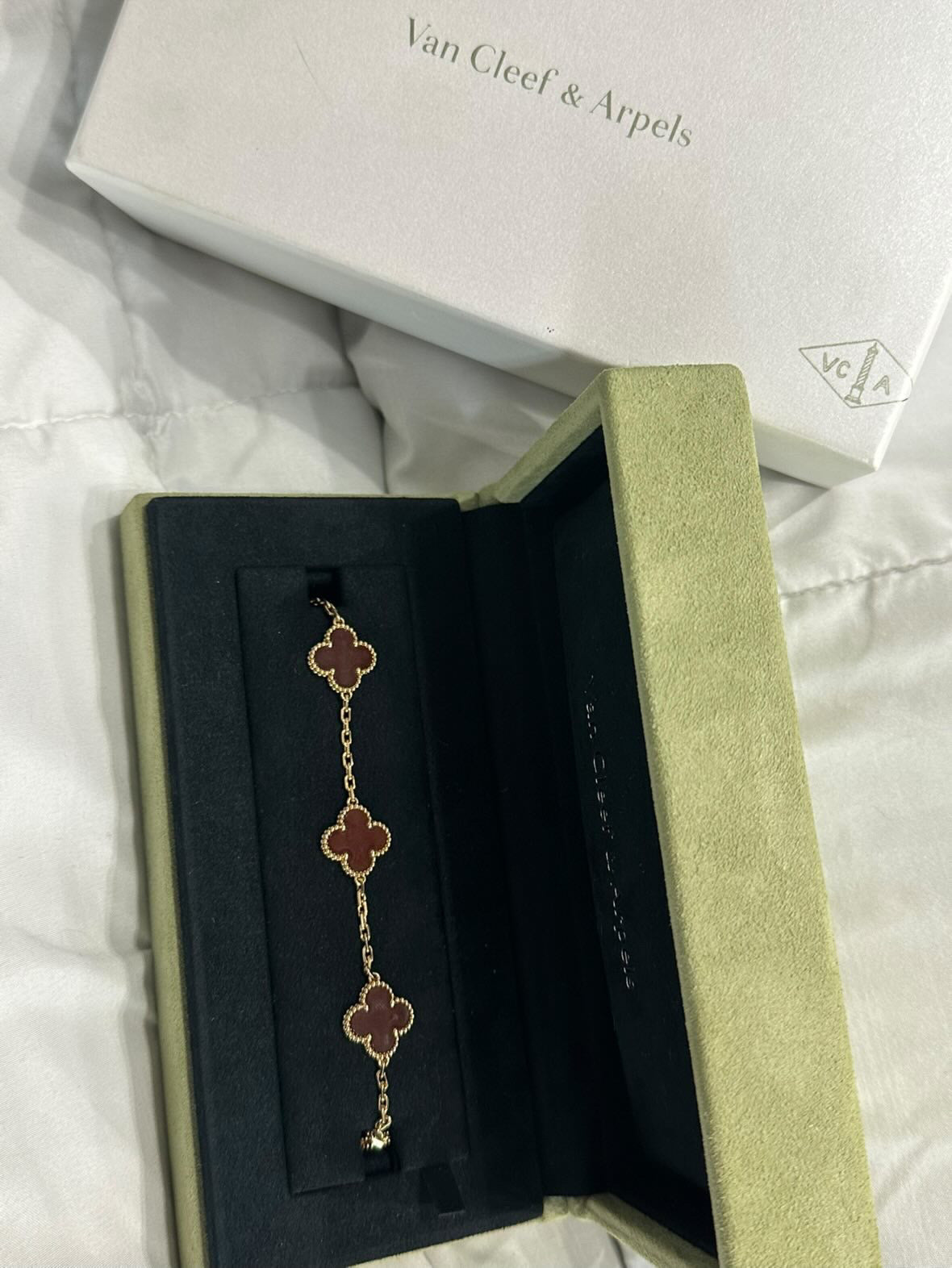 18K Yellow Gold Carnelian 5 Motifs Vintage Alhambra Bracelet