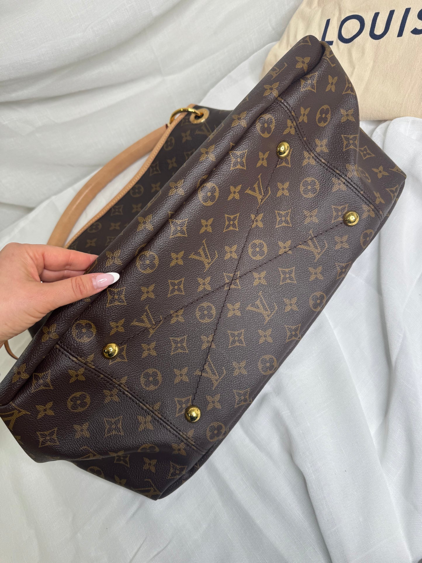 Artsy Monogram New Version