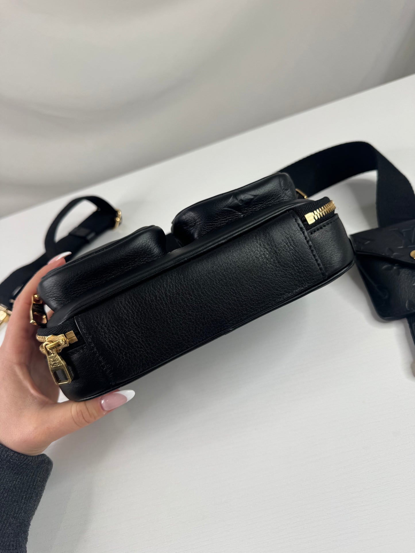 Lv Utility Black