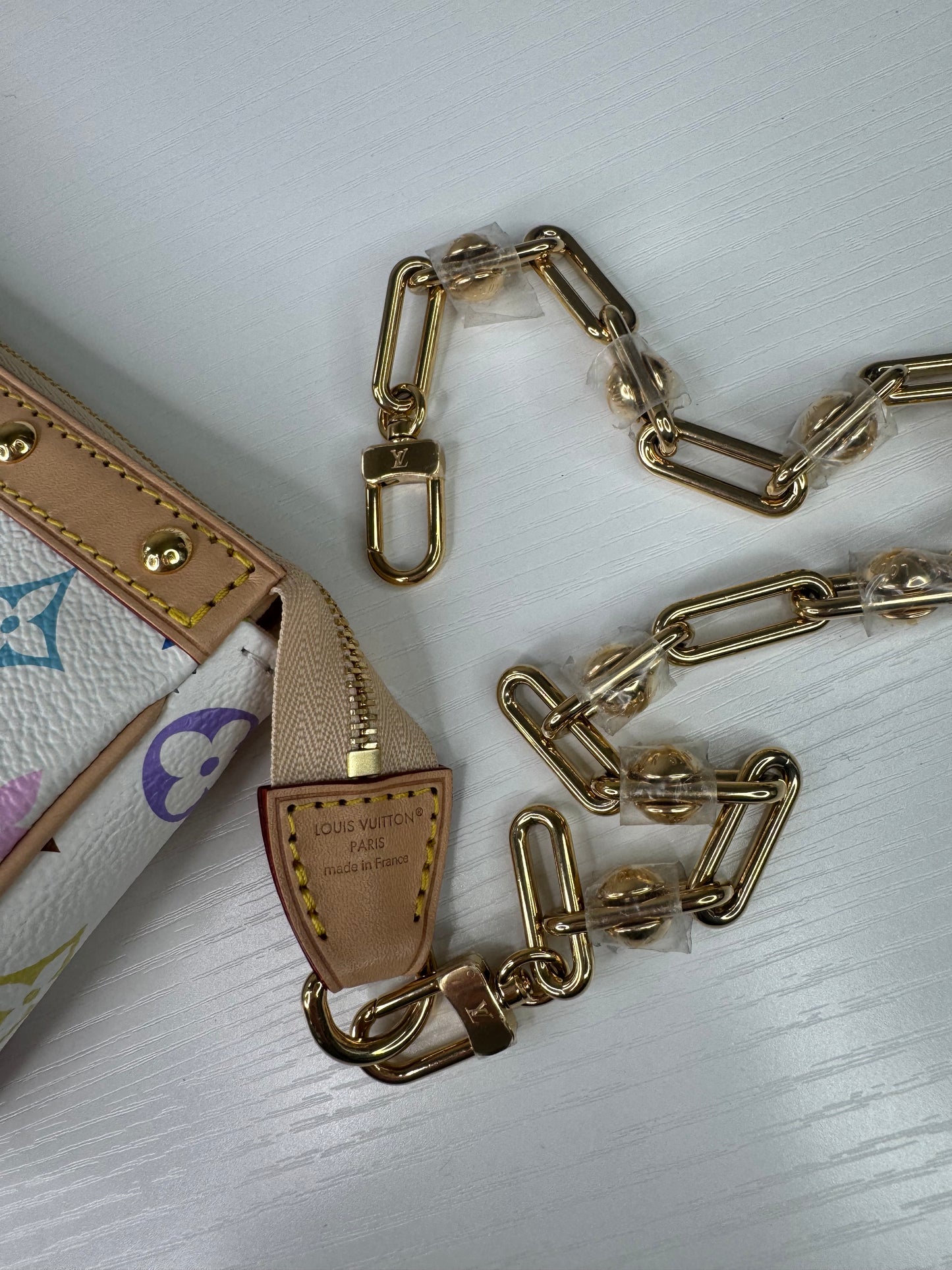 Murakami Pochette
