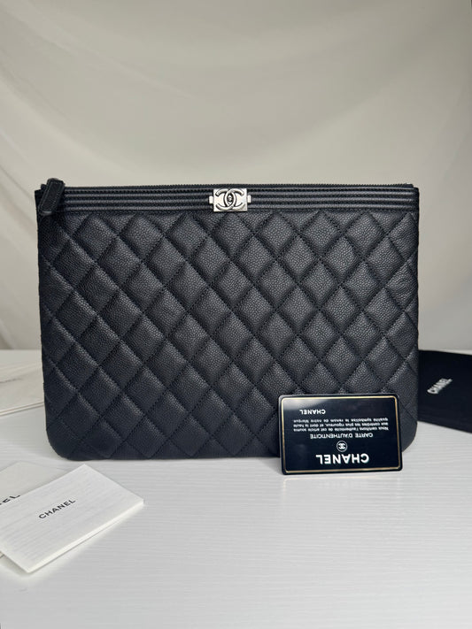 Chanel Caviar Boy Ocase medium