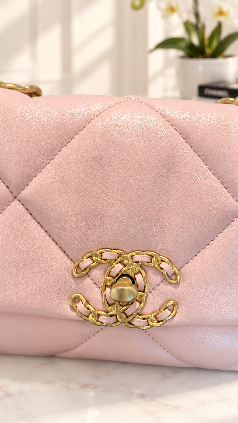 Chanel 19 Pink Medium