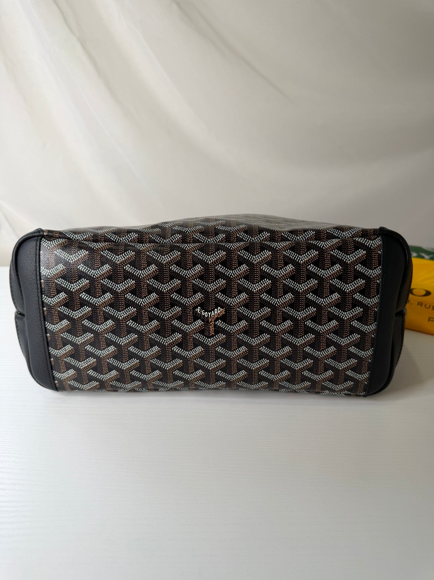 Goyard Artois Black