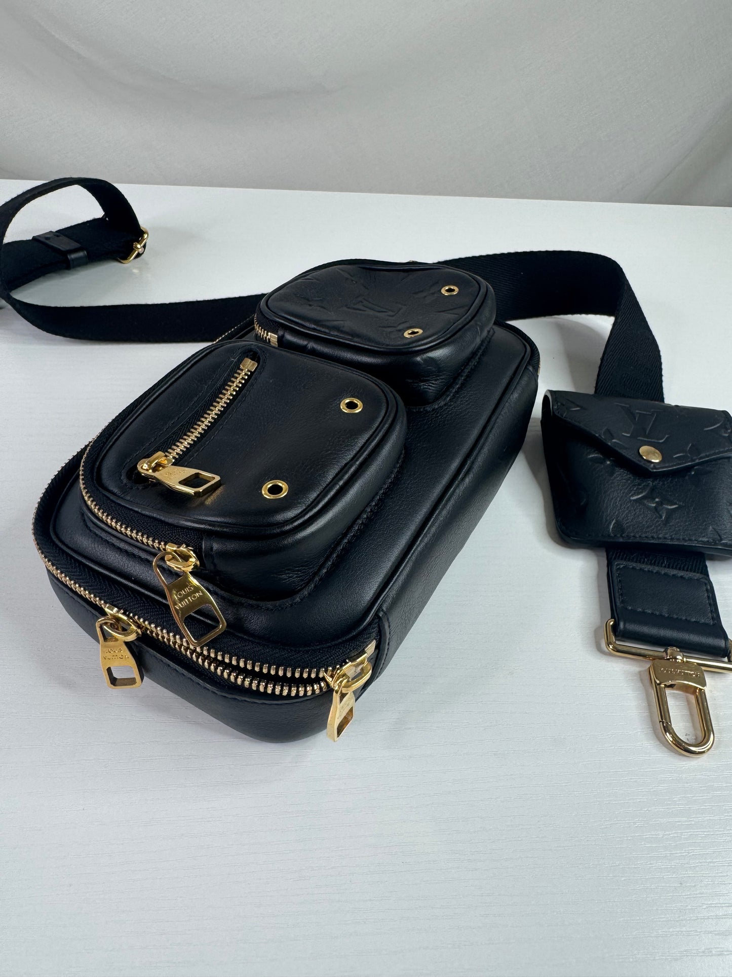 Lv Utility Black