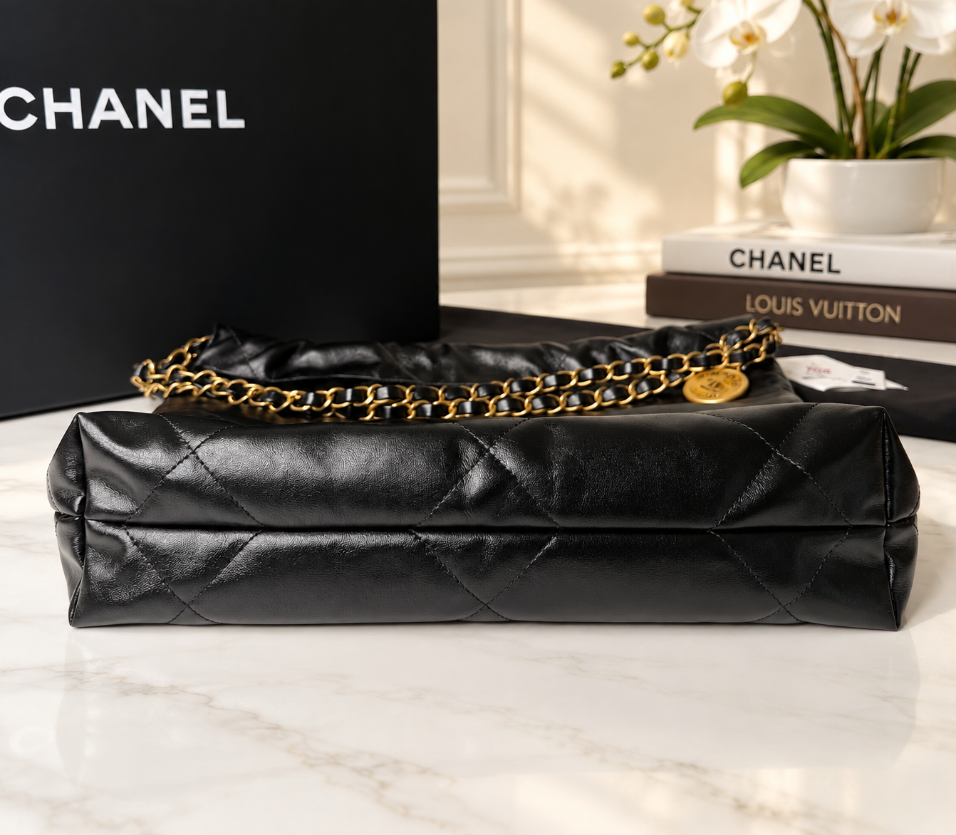 Chanel 22 Hobo Small