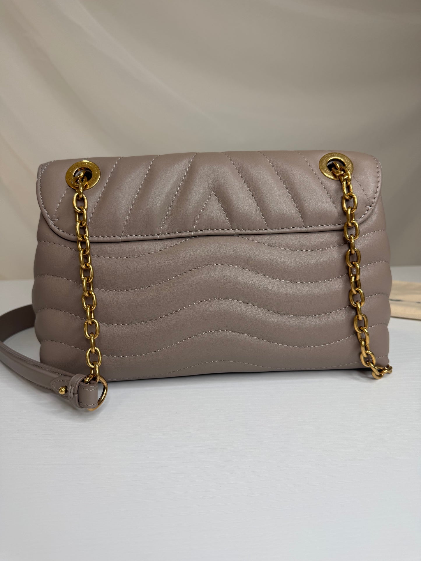 LV  New Wave Chain Bag Taupe