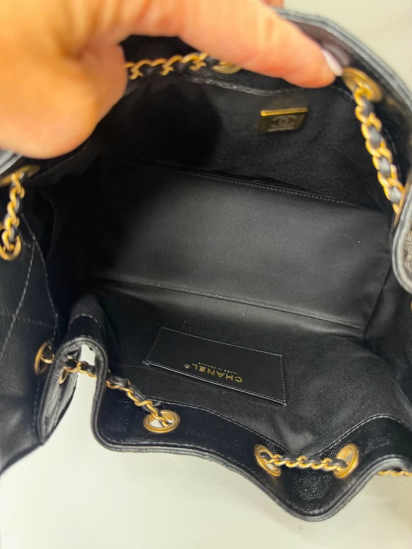 Chanel Caviar 25 Small