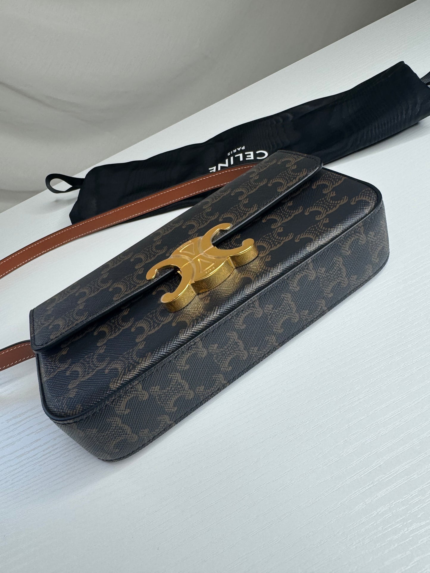 Celine Triomphe East West